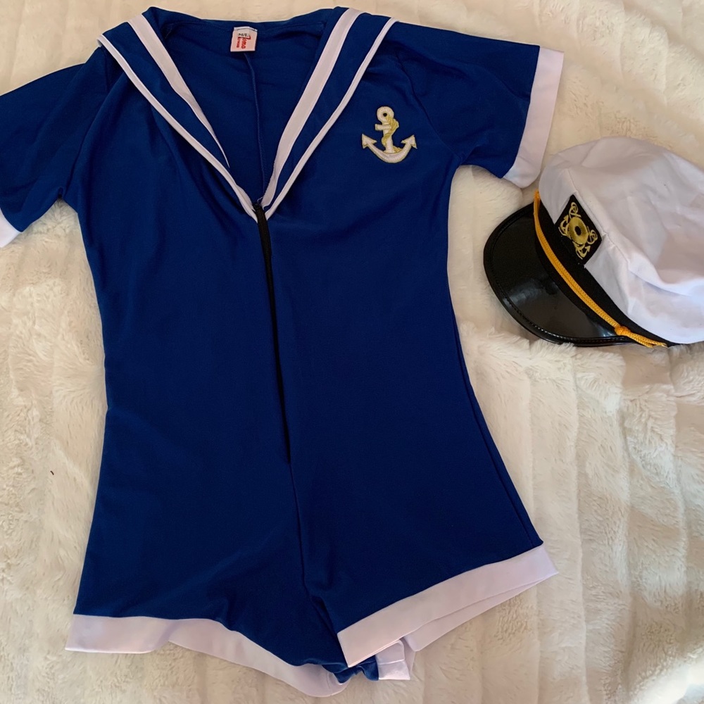 Women’s Sailor’s Costume, size Medium/Large